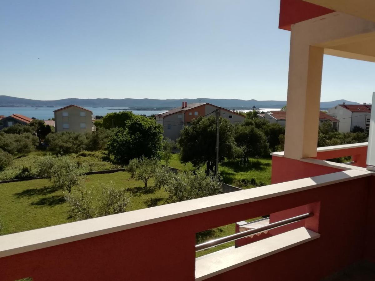 Villa „Drei Palmen“ Sveti Filip i Jakov Extérieur photo