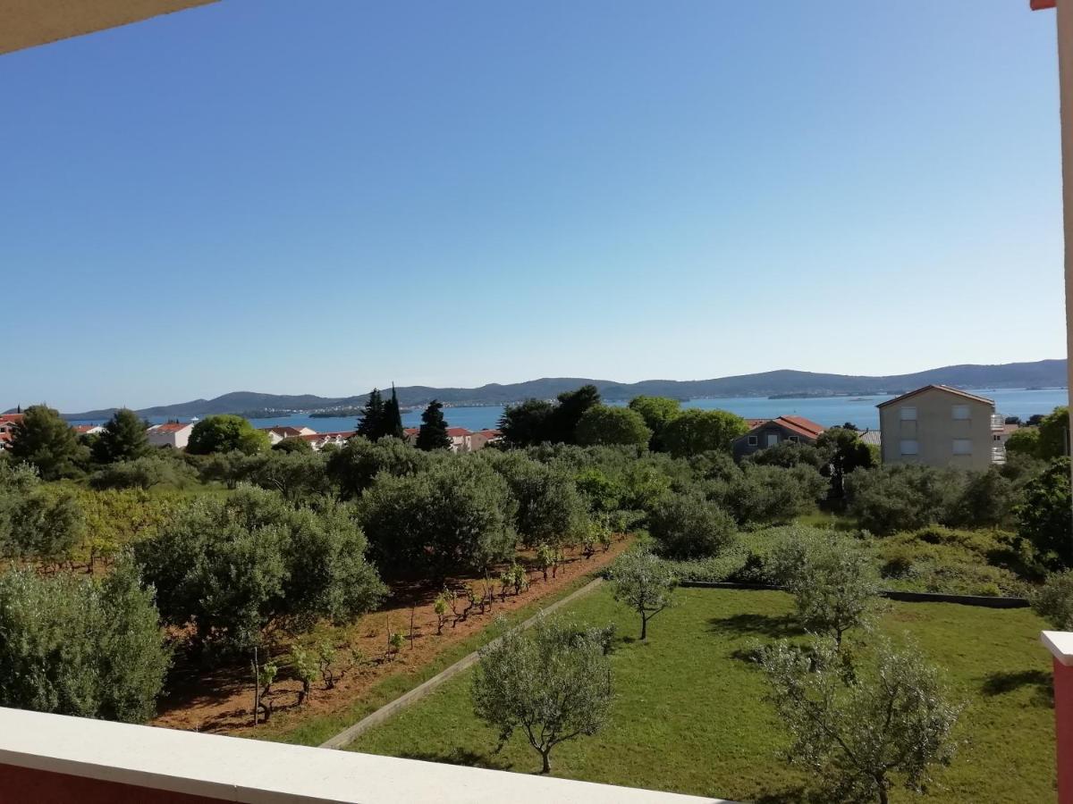 Villa „Drei Palmen“ Sveti Filip i Jakov Extérieur photo